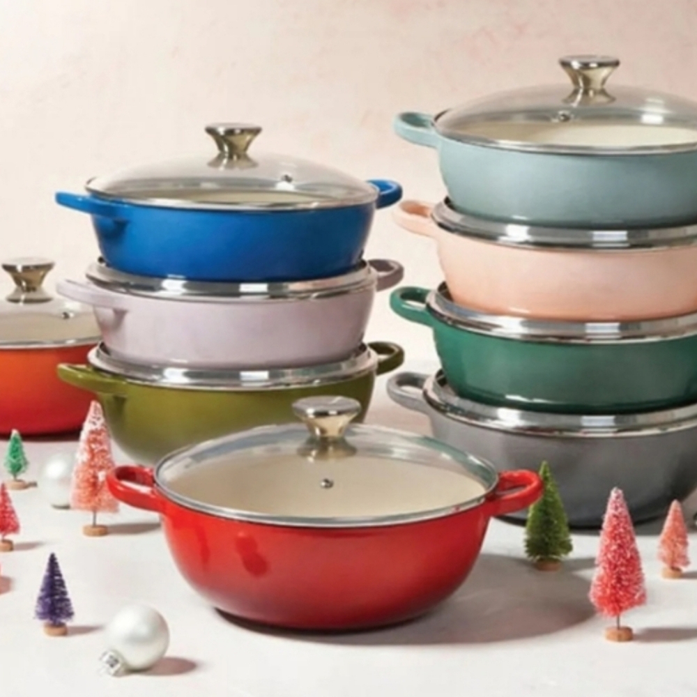 New In Box Le Creuset 7.5 Quart Soup Pot - Picture 2 of 3